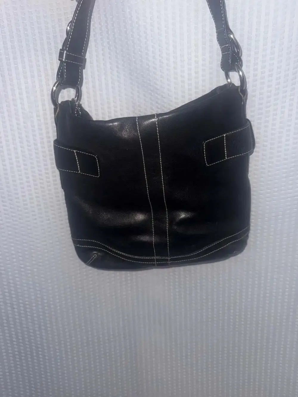Vintage Coach Soho Black Leather Buckle Crossbody Bag with White Contrast Stitch - Picture 2 of 5